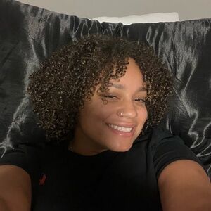 Meet your Posher, Sara